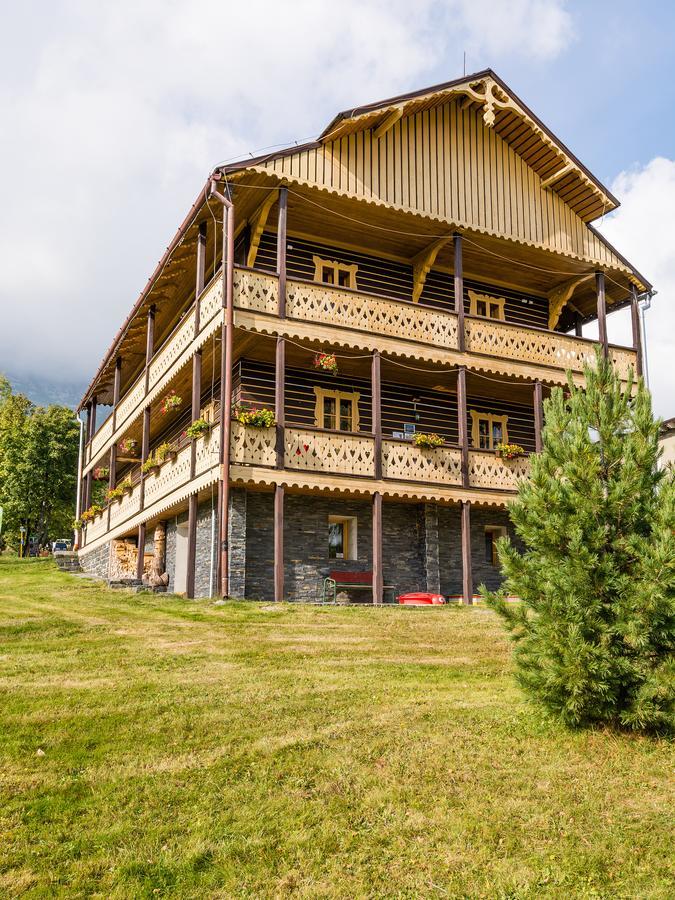 Svajciarsky Dom Guest House Vysoke Tatry Exterior photo